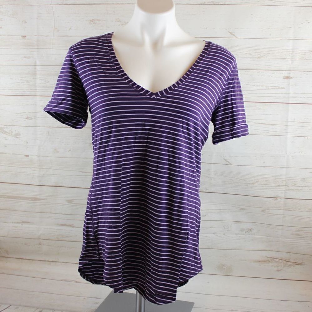 LULULEMON M Stripe Top Shirt Medium V-Neck